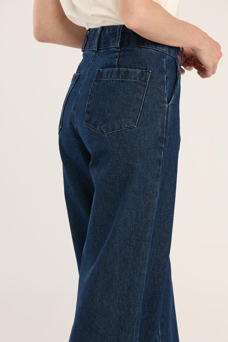 Loose Fit Jean